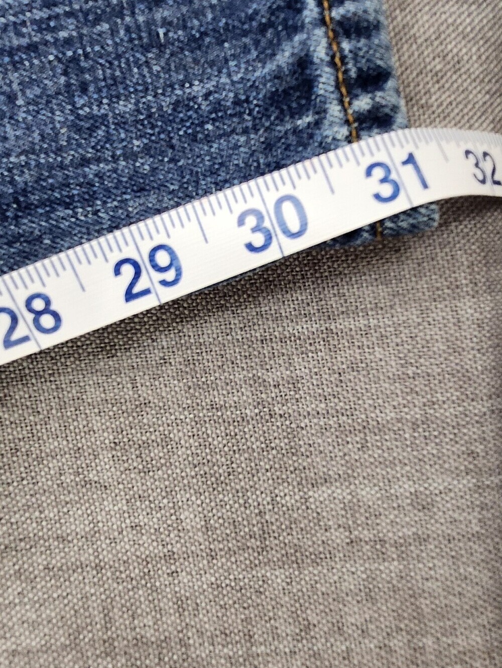 Tommy Hilfiger Custom Straight Medium Wash Denim Jeans 32 × 32 - Picture 8 of 12